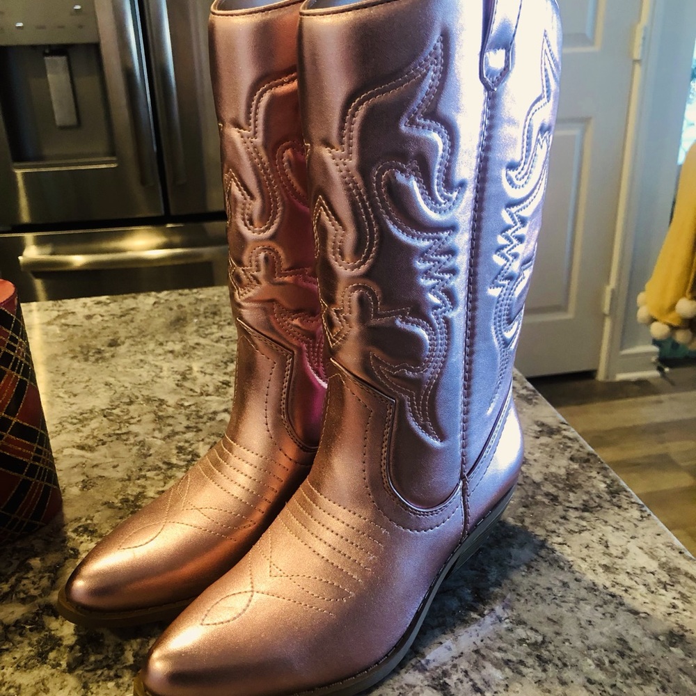 Fancy and fun cowgirl boots!